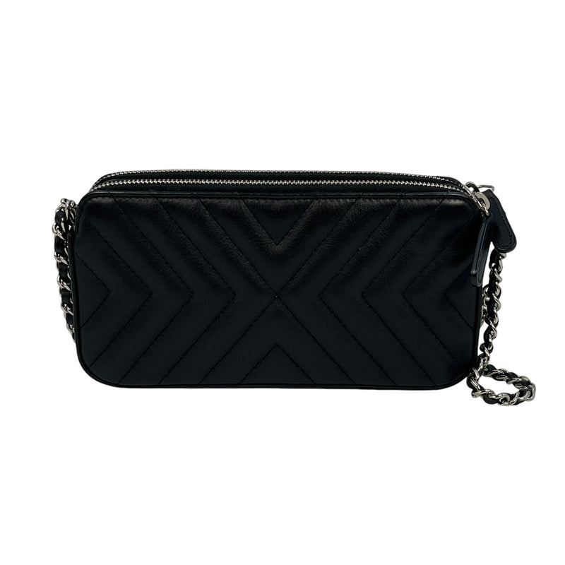 CHANEL Chevron Lambskin Chain Wallet - Black