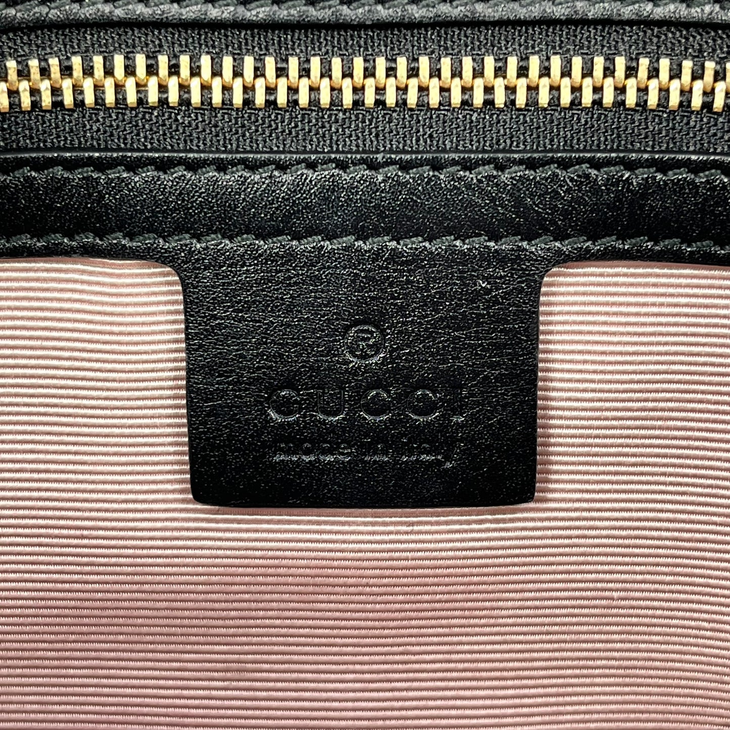 GUCCI Arli small Leather shoulder bag