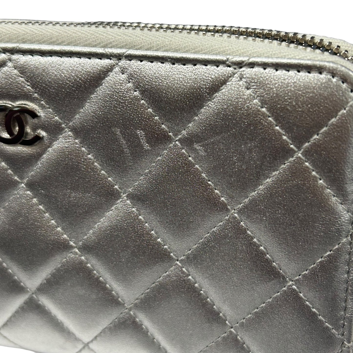 CHANEL Matlass Round Zipper Cocomark Silver