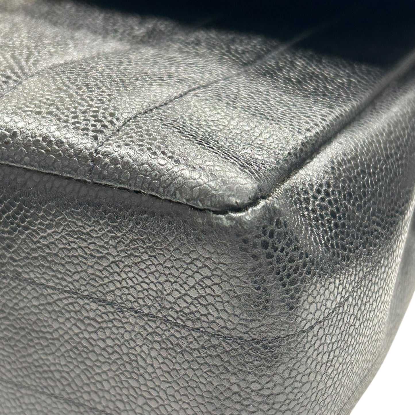 CHANEL Mademoiselle Chain Shoulder Bag - Black