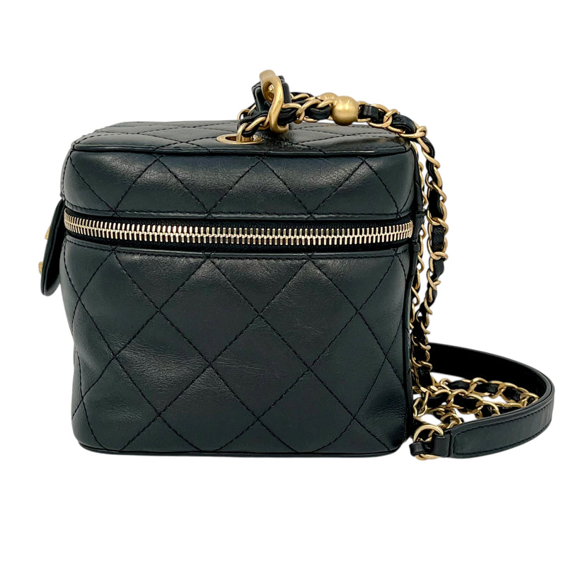 CHANEL Matelasse Small Vanity Chain Shoulder Bag