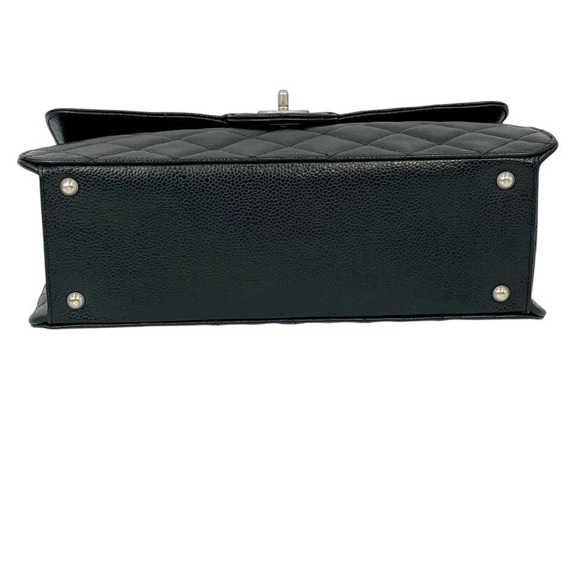 CHANEL Caviar Skin Matelasse Chain Shoulder Bag - Black