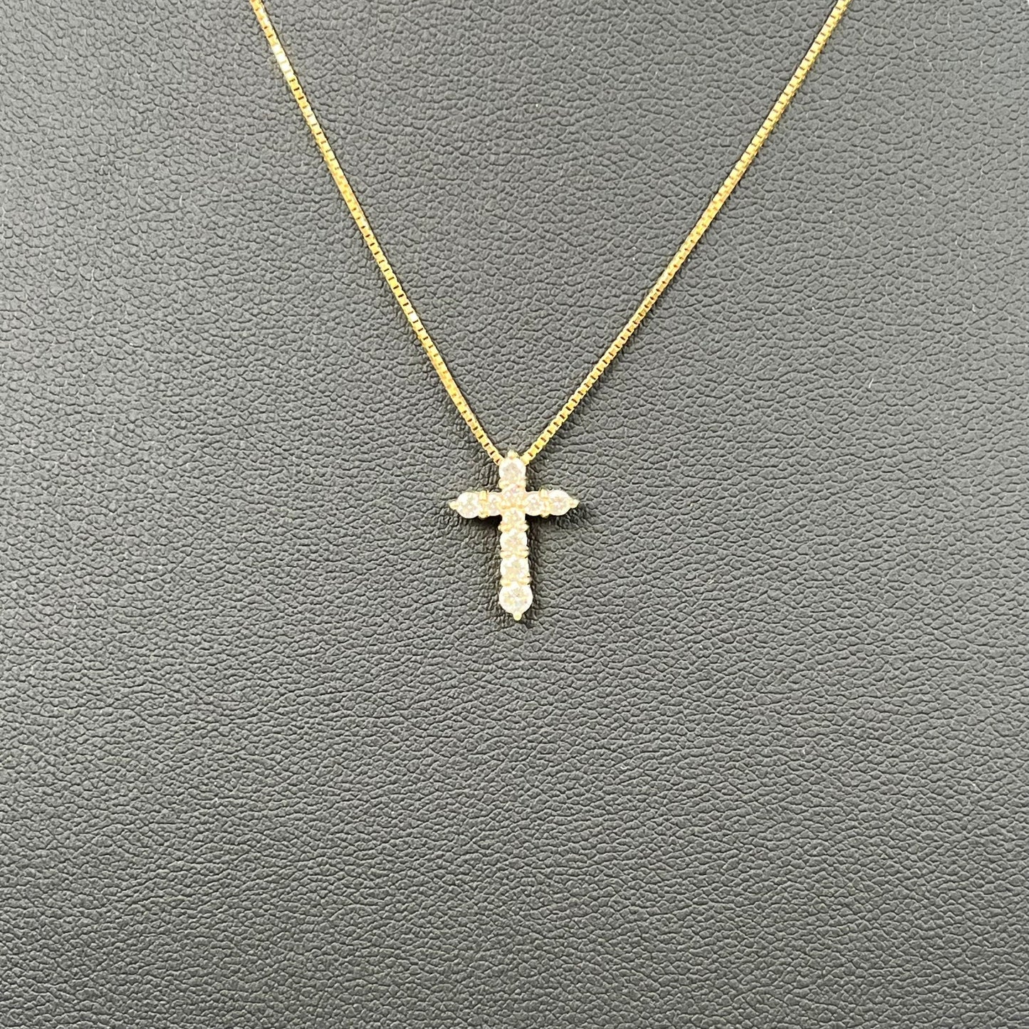 Diamond Cross Pendant Necklace 0.30ct 18K