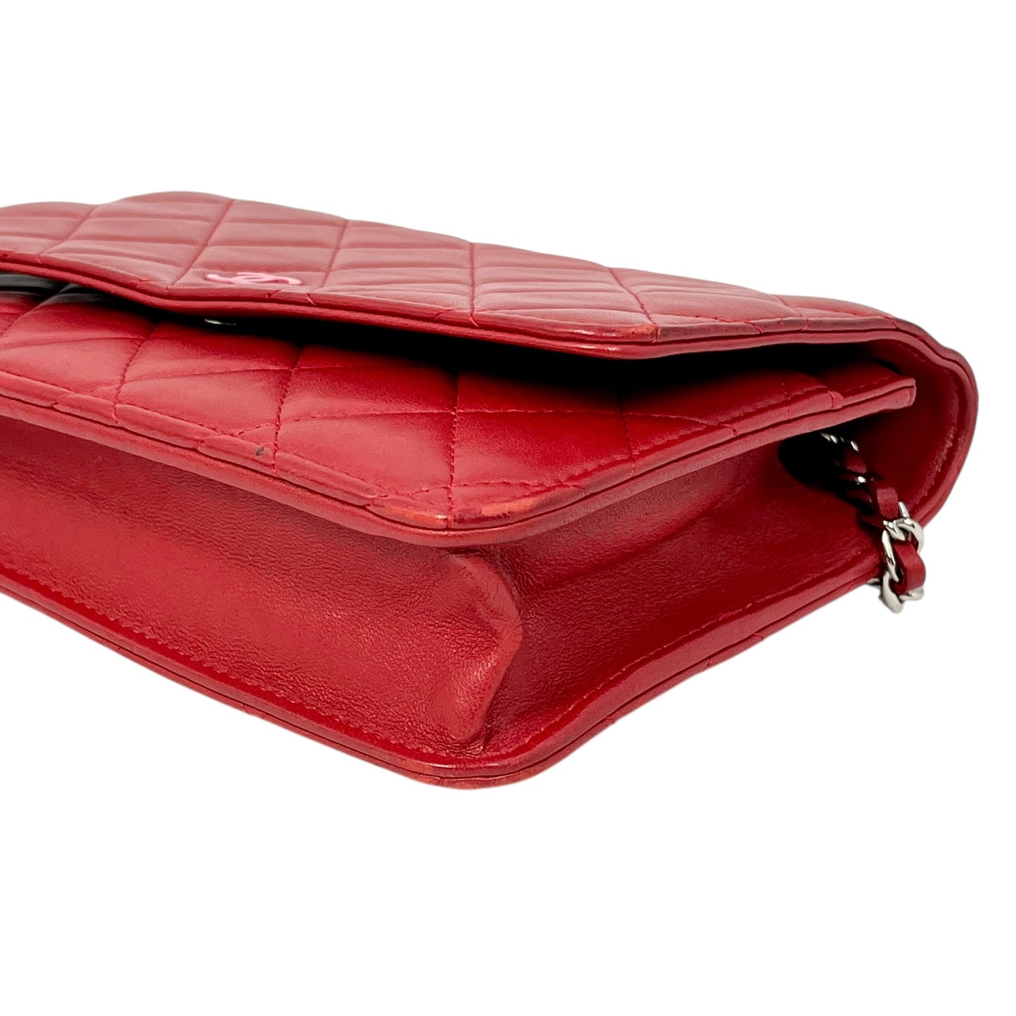 CHANEL Matelasse Chain Wallet Shoulder Bag - Red