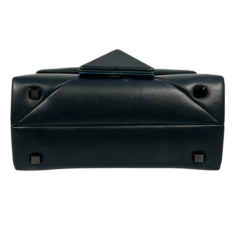 VALENTINO Garavani One Stud Hand Bag Shoulder Bag - Black