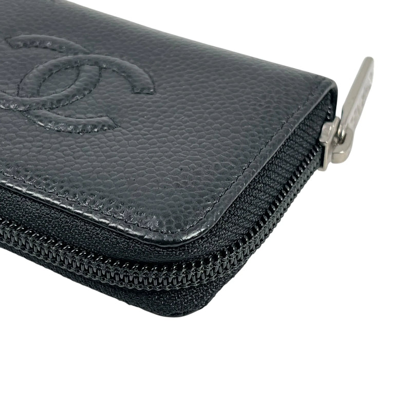 CHANEL CC Logo Caviarskin Zippy Card Case - Black