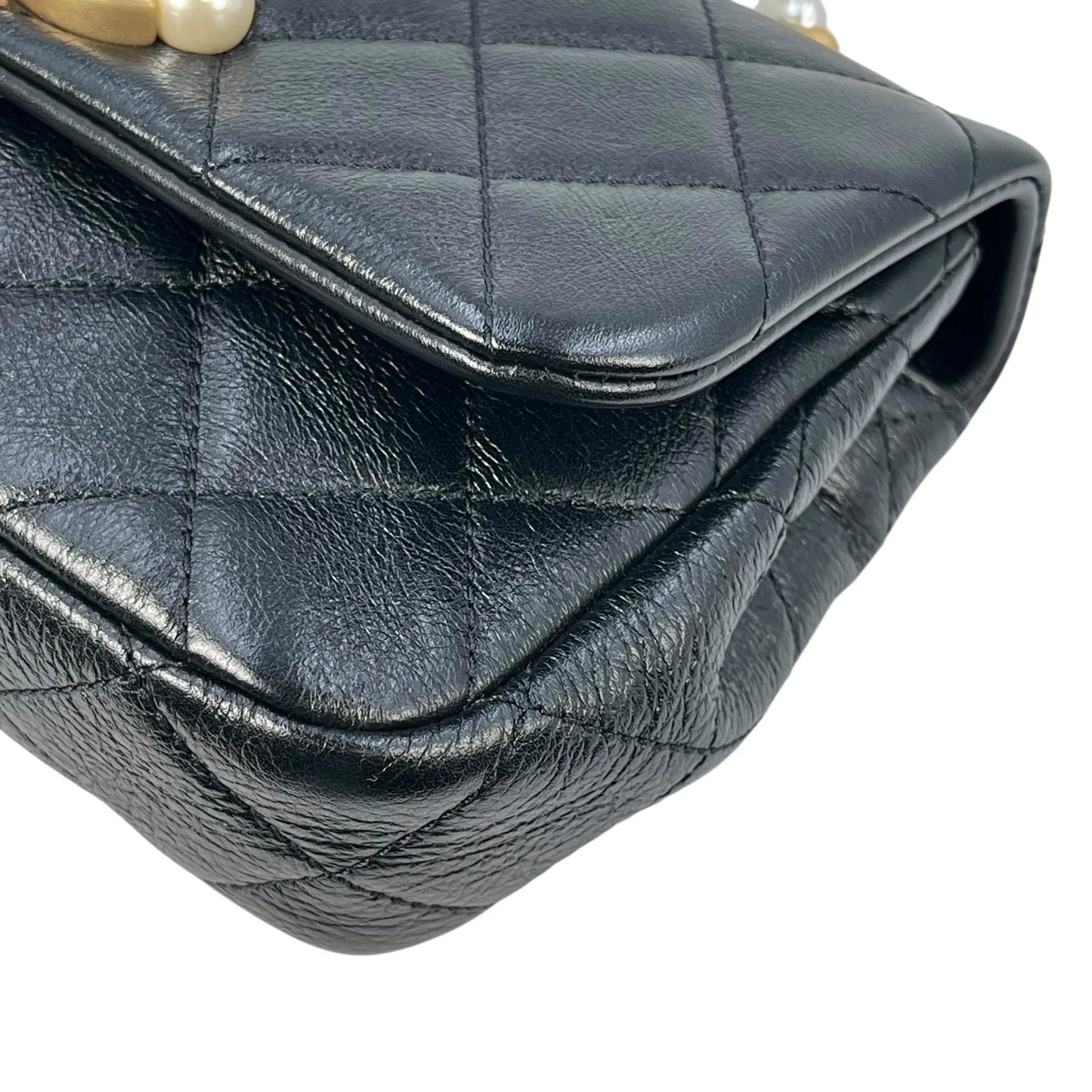 CHANEL Matelasse Lambskin Pearl Chain Shoulder Bag - Black
