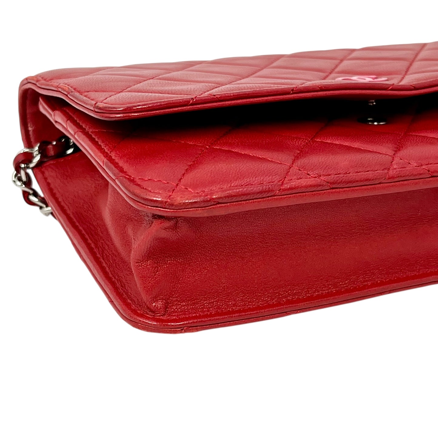 CHANEL Matelasse Chain Wallet Shoulder Bag - Red