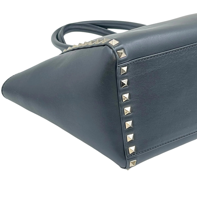 Valentino Garavani Rockstud Hand Bag Shoulder Bag - Black