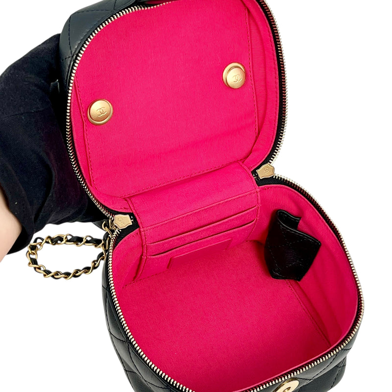 CHANEL Matelasse Small Vanity Chain Shoulder Bag