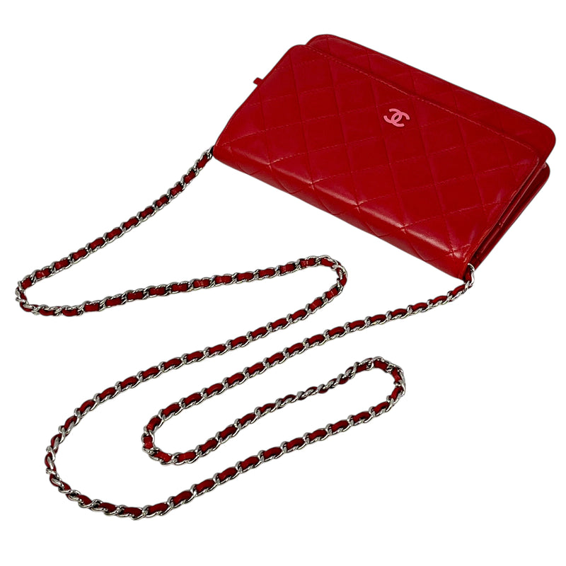 CHANEL Matelasse Chain Wallet Shoulder Bag - Red