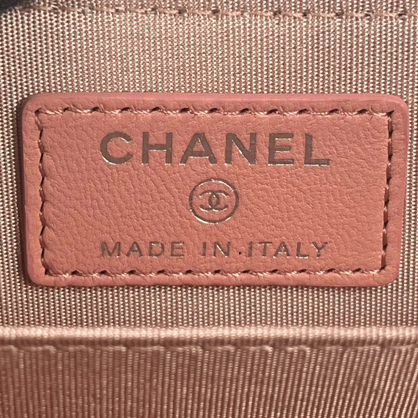 CHANEL Camellia Embossed Coin Case - Pink
