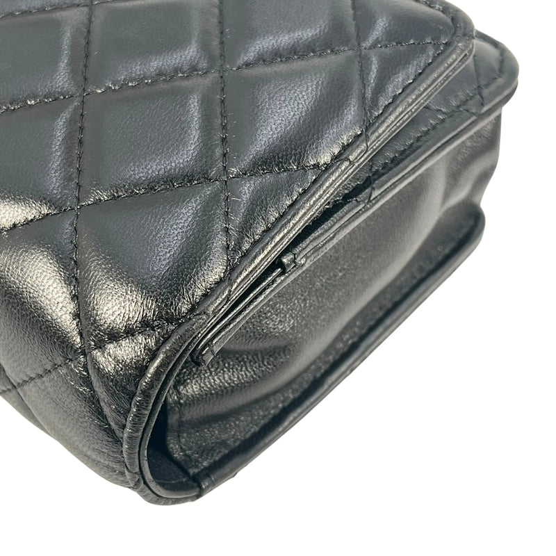 CHANEL Matelasse Lamskin Chain Wallet - Black