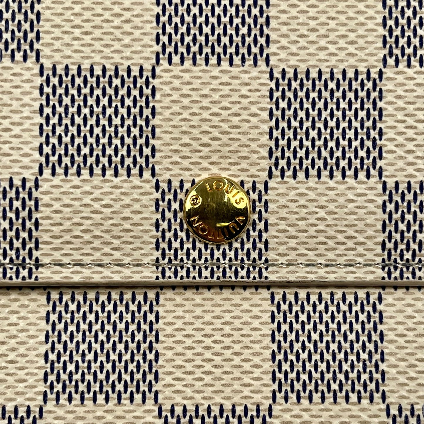 Louis Vuitton Damier Portefeille Sarah Long Wallet - White