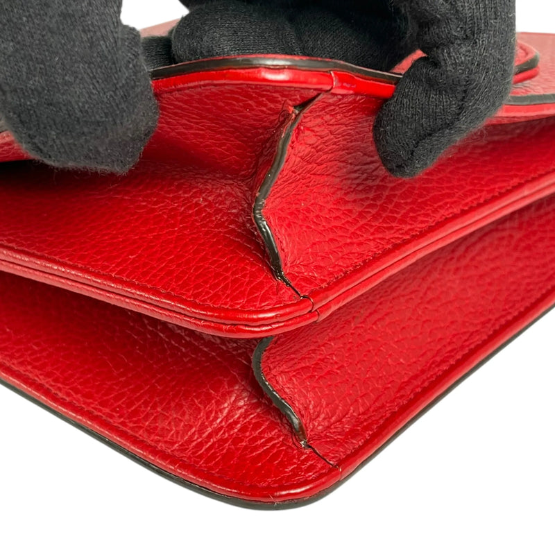 GUCCI Interlocking G Chain Shoulder Bag - Red 