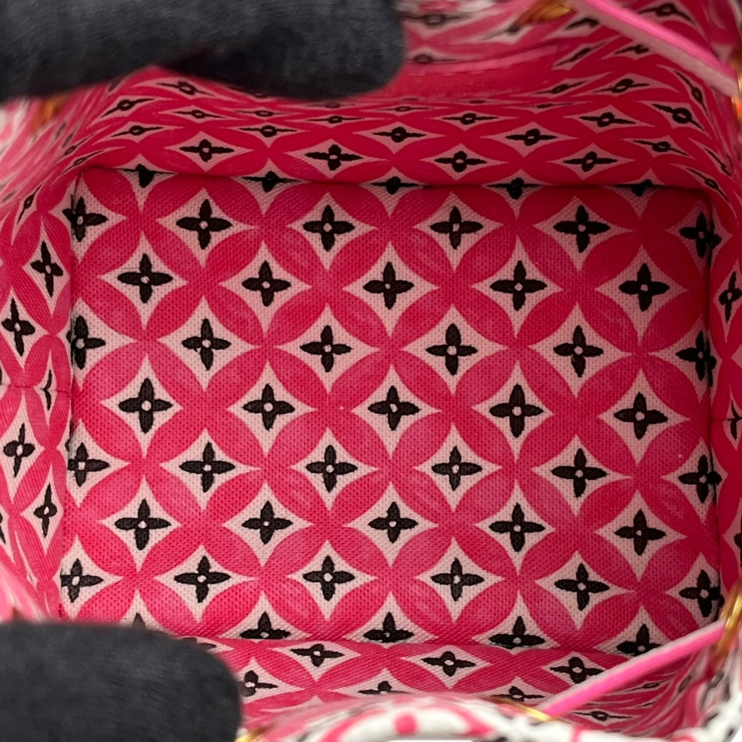 Louis Vuitton Monogram Nano Noe By The Pool Bucket Bag - Pink×White