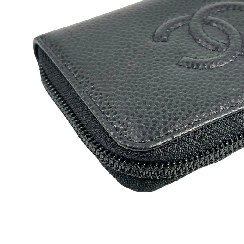 CHANEL CC Logo Caviarskin Zippy Card Case - Black