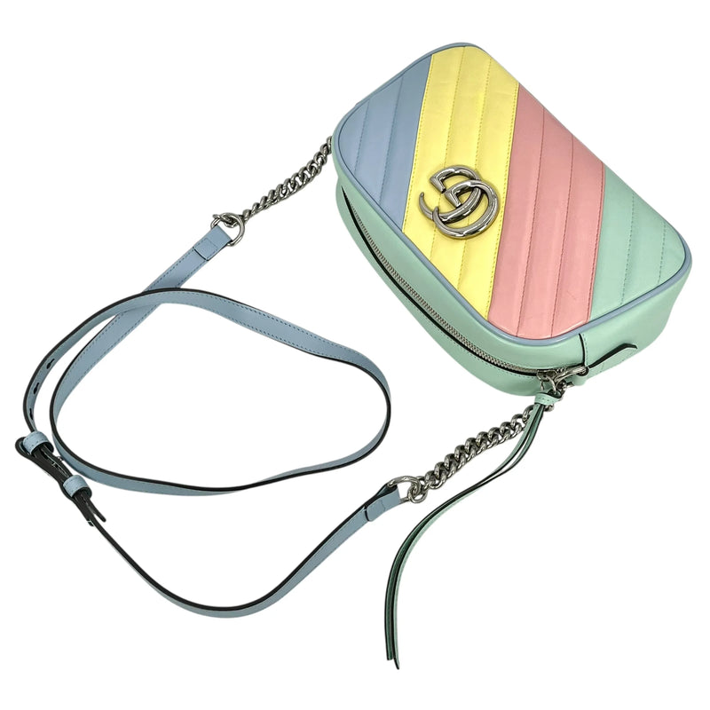 GUCCI GGマーモント キルティング レザー チェーンショルダーバッグ - マルチカラー