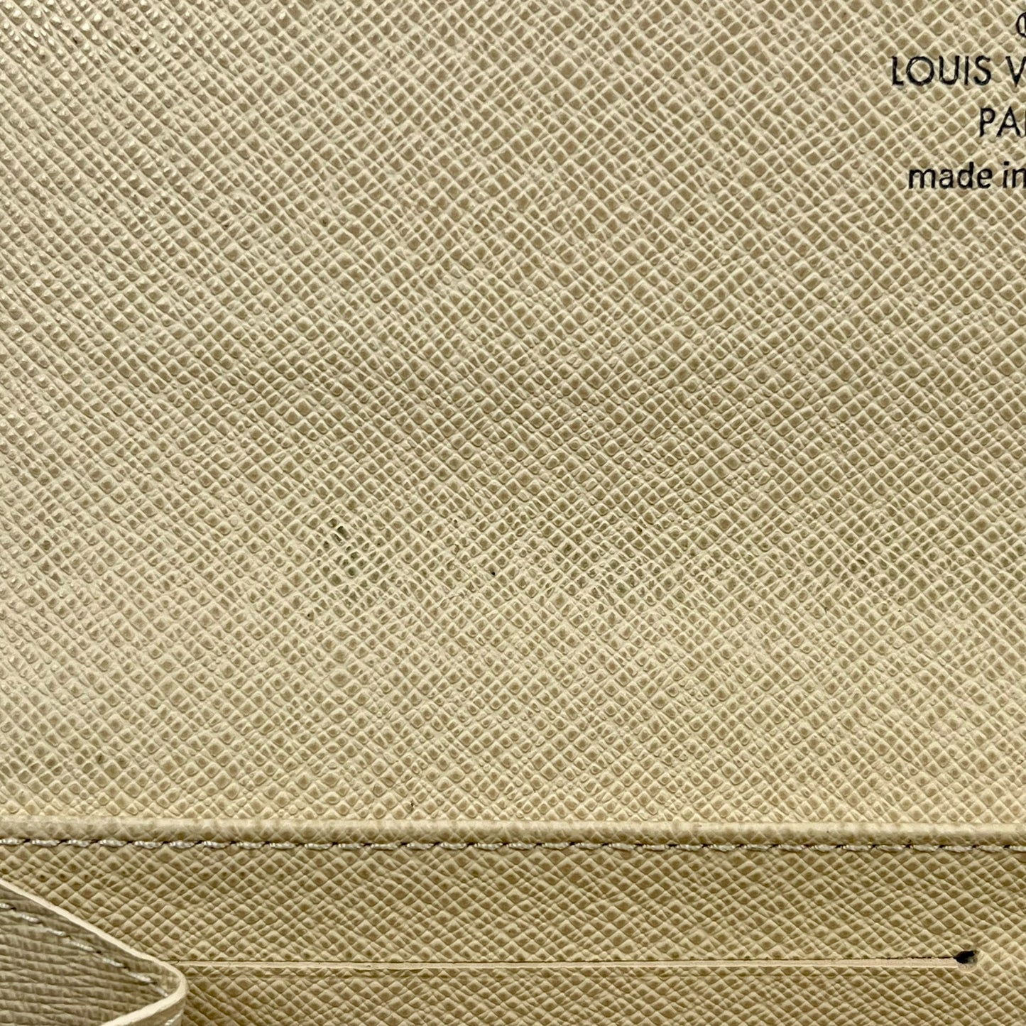 Louis Vuitton Damier Portefeille Sarah Long Wallet - White