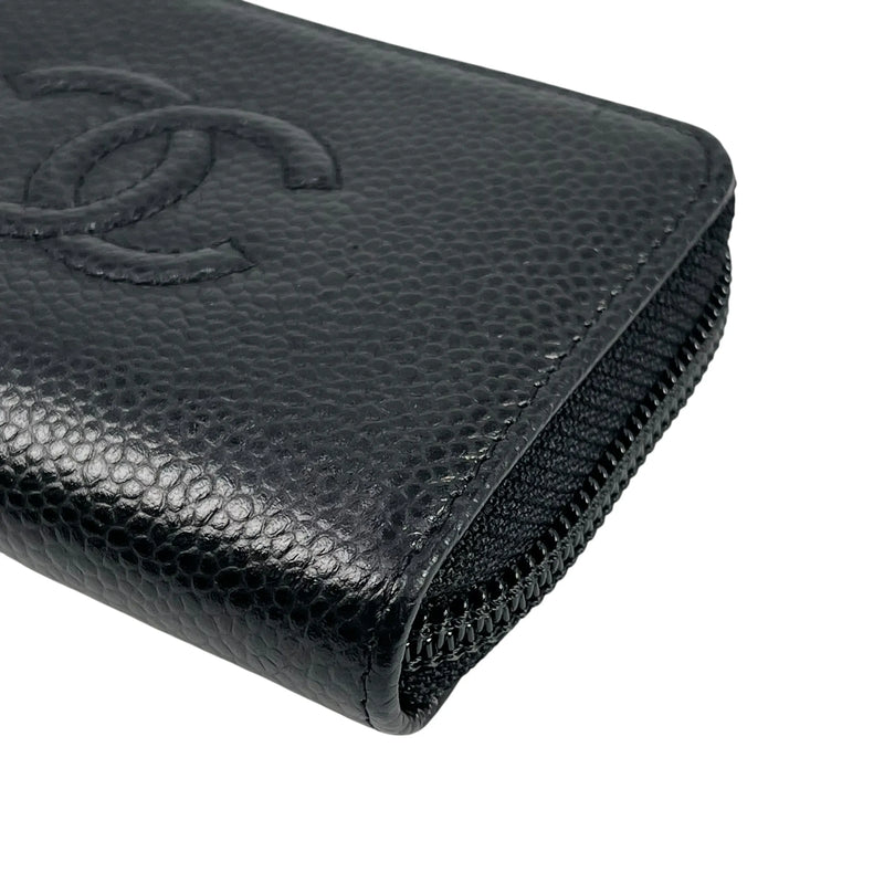 CHANEL CC Logo Caviarskin Zippy Card Case - Black
