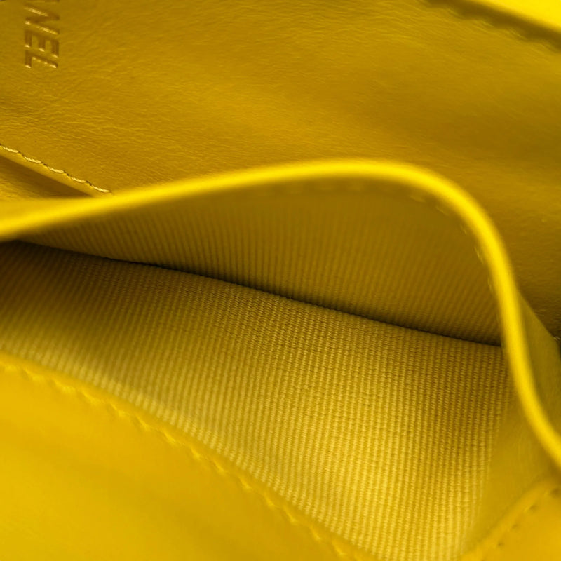 CHANEL Materasse Small Compact Wallet - Yellow