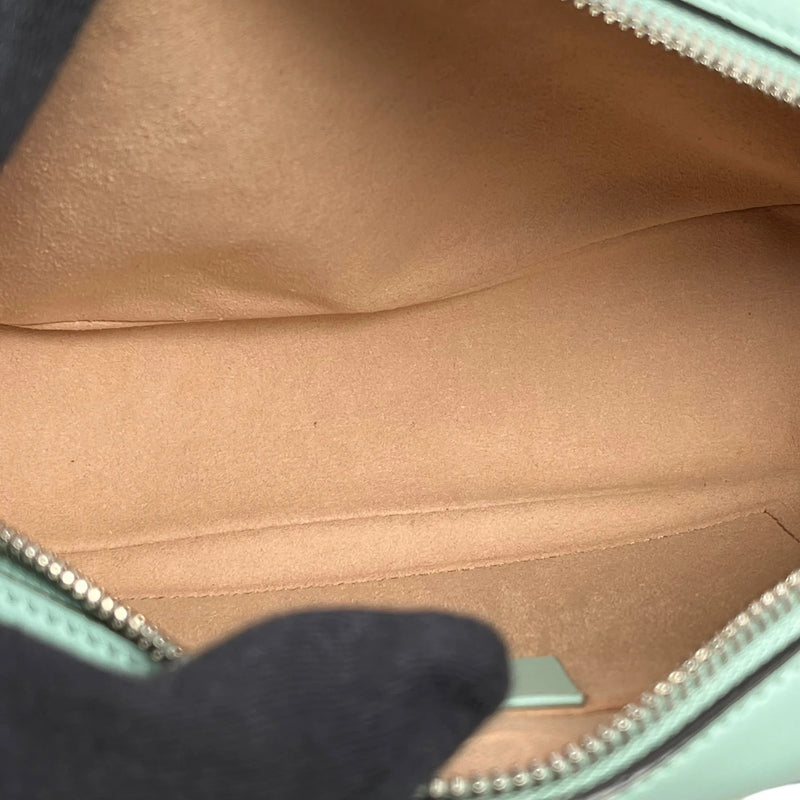 GUCCI GGマーモント キルティング レザー チェーンショルダーバッグ - マルチカラー