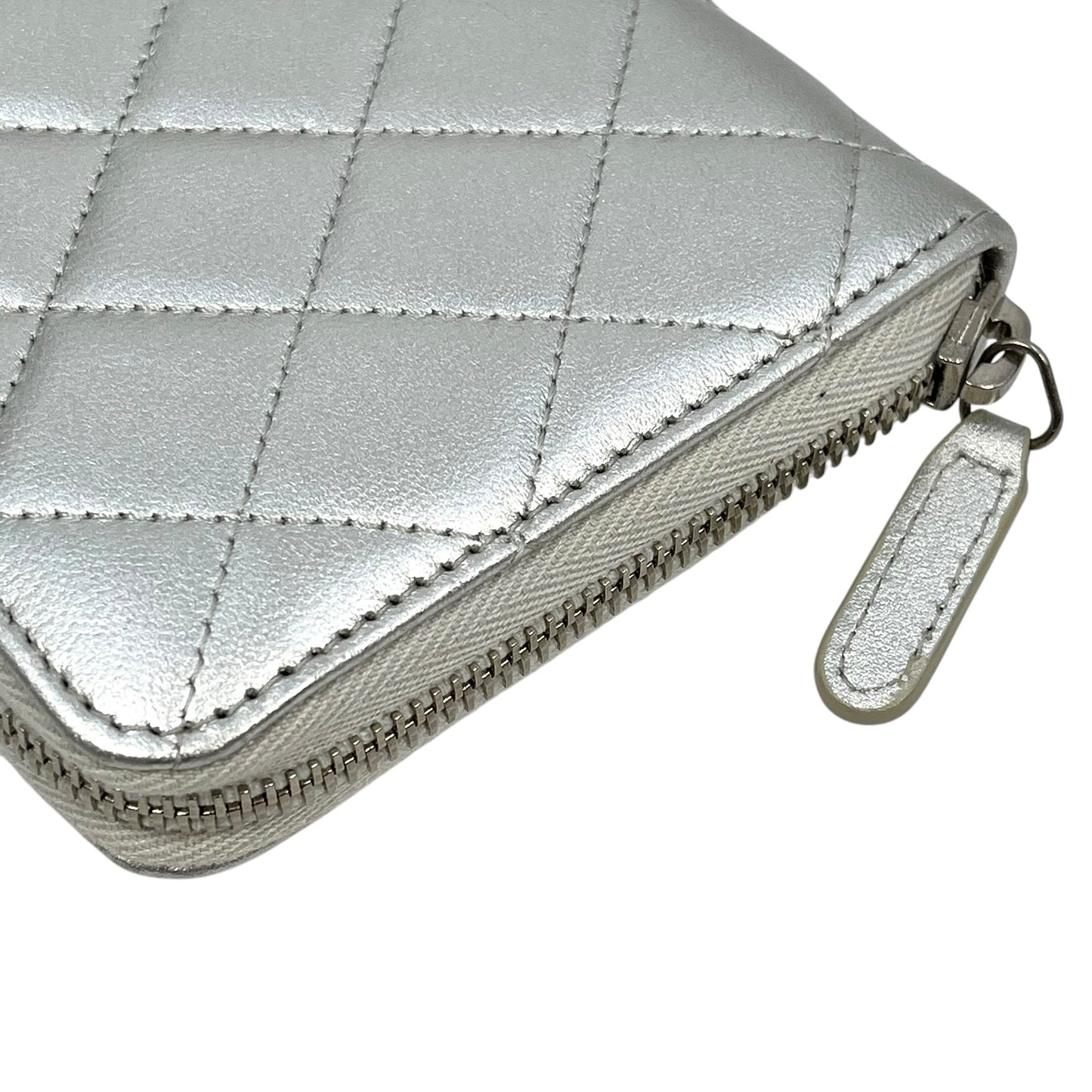 CHANEL Matlass Round Zipper Cocomark Silver