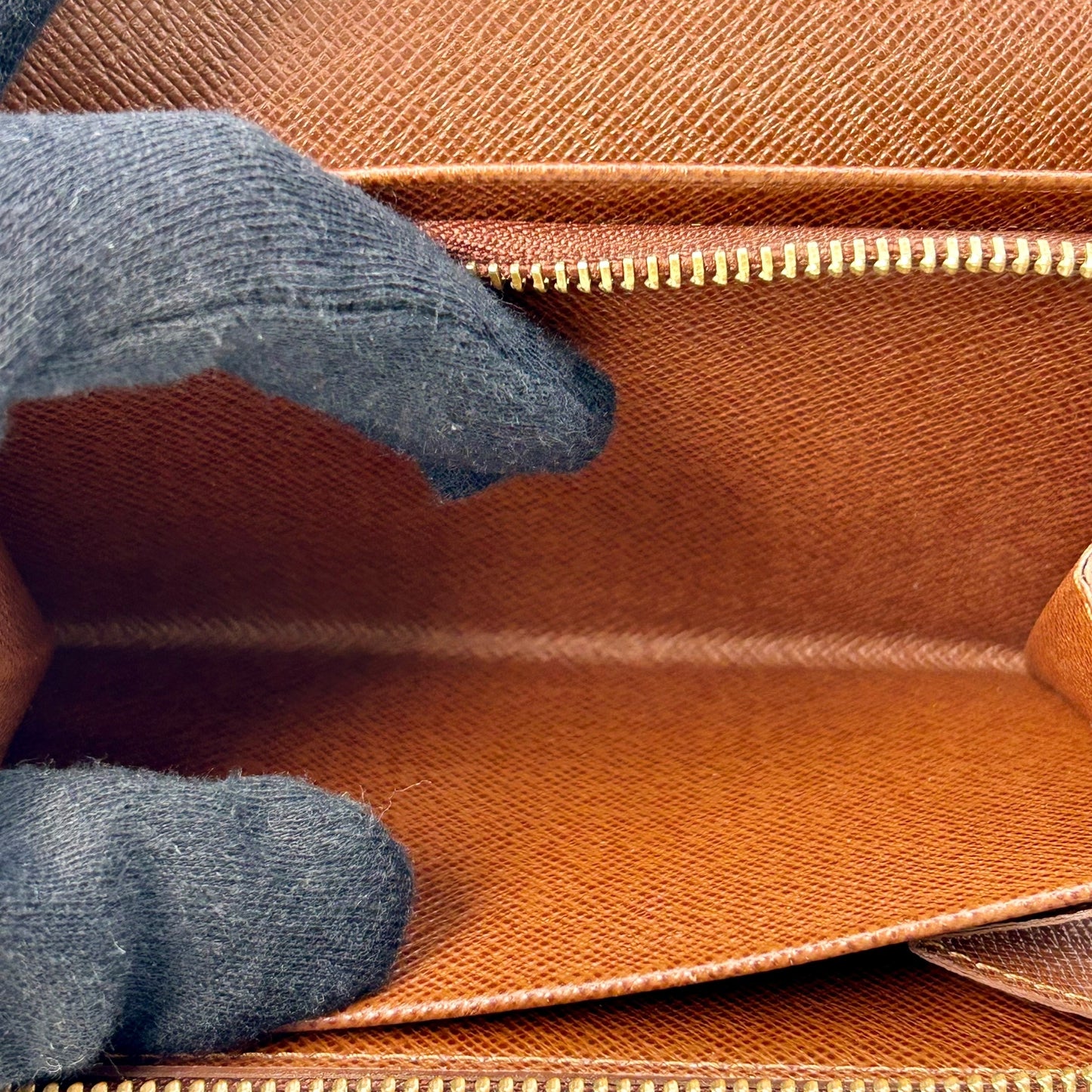 Louis Vuitton Monogram Portemonnaie Billets Compact Wallet - 32422