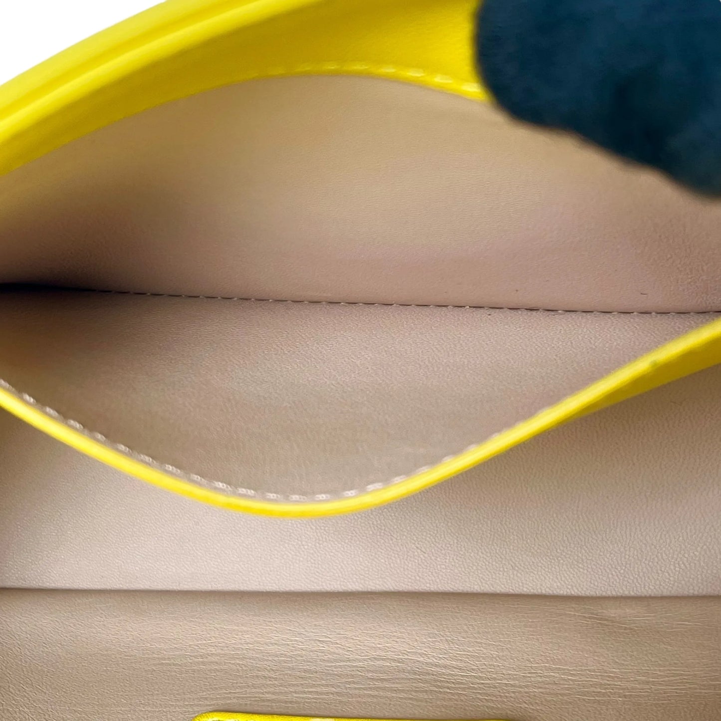BVLGARI Serpenti Cabochon Chain Shoulder Bag - Yellow