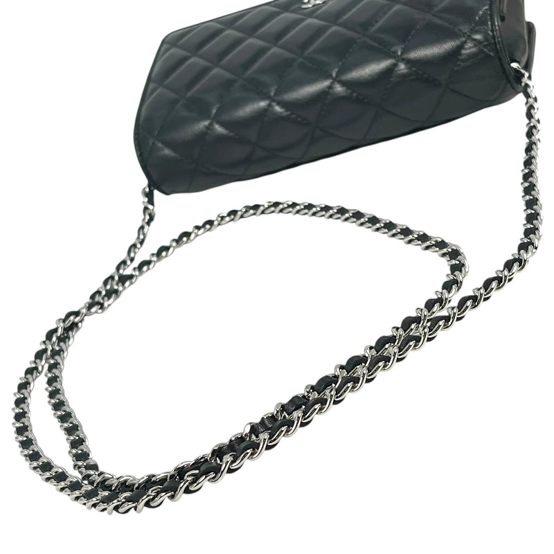 CHANEL Matelasse Lamskin Chain Wallet - Black