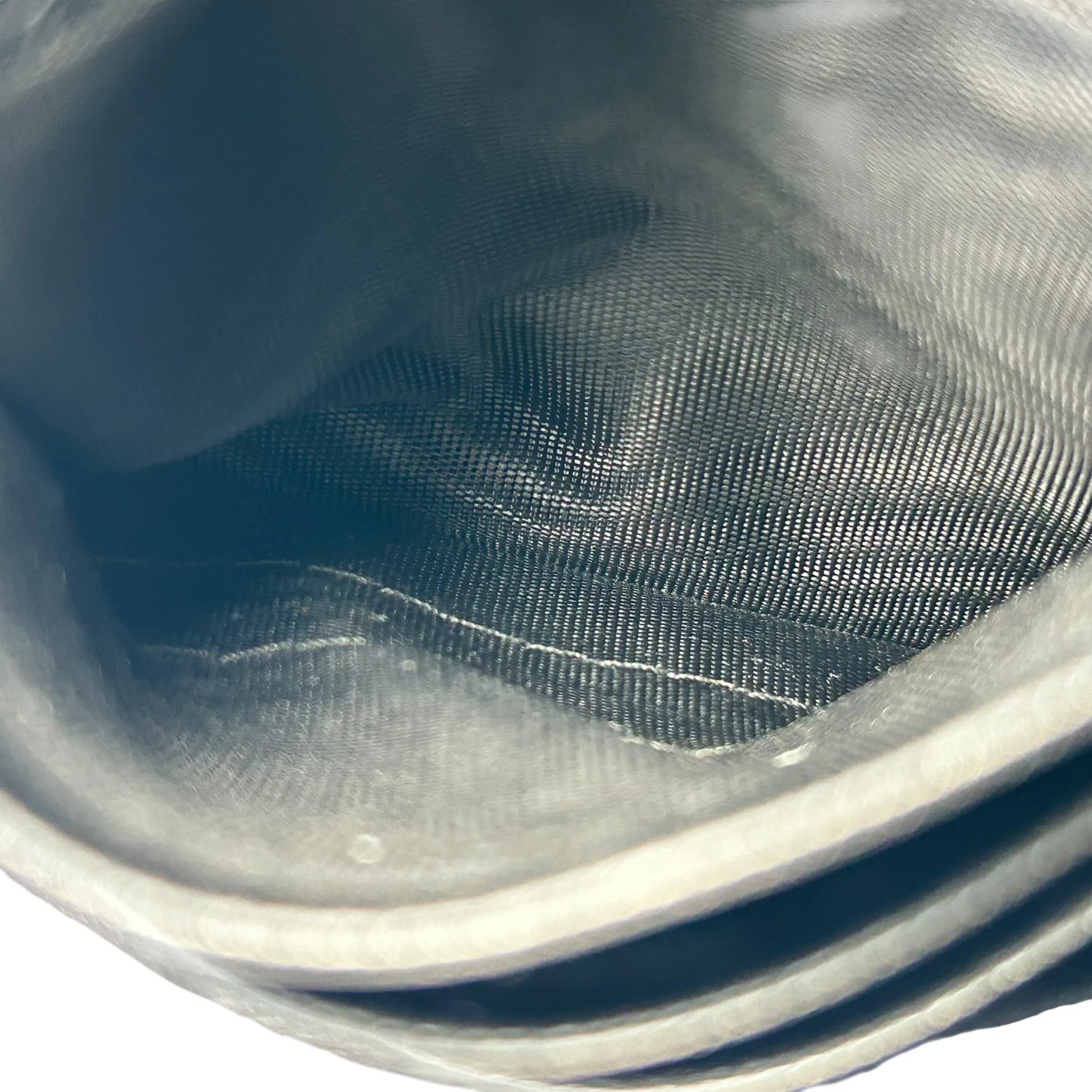 SAINT LAURENT カサンドラ ラウンドジップ レザー コンパクトウォレット - ブラック