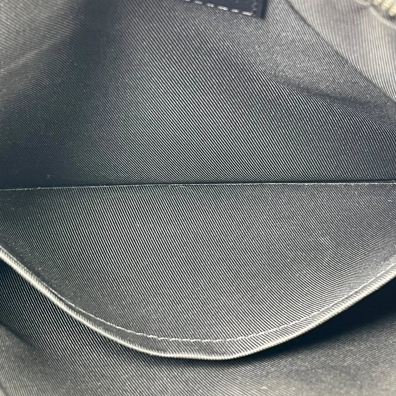 Louis Vuitton Trio Messenger Monogram Eclipse Shoulder Bag - Black