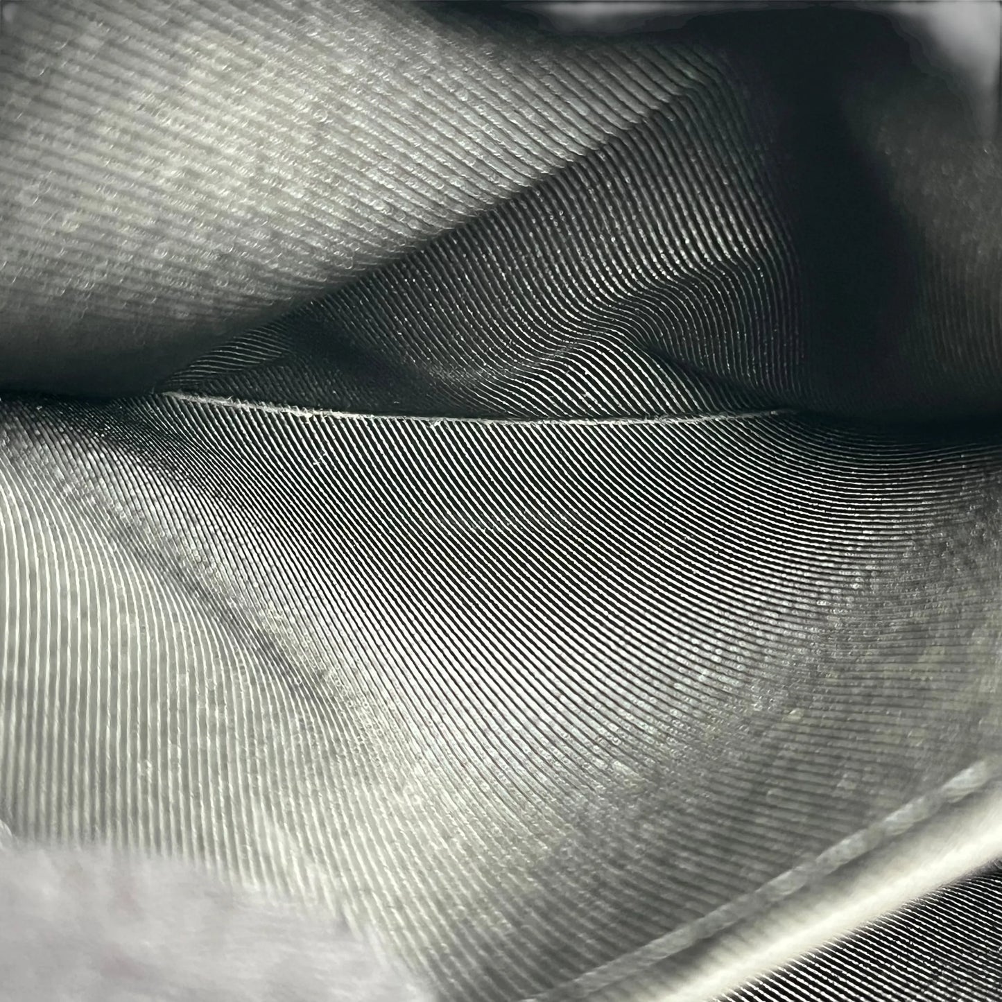 Louis Vuitton テイクオフ メッセンジャー PM カーフレザー ショルダーバッグ - ブラック