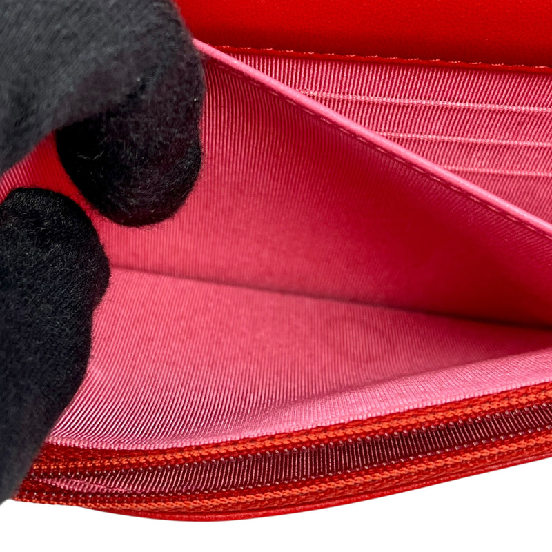CHANEL Matelasse Chain Wallet Shoulder Bag - Red
