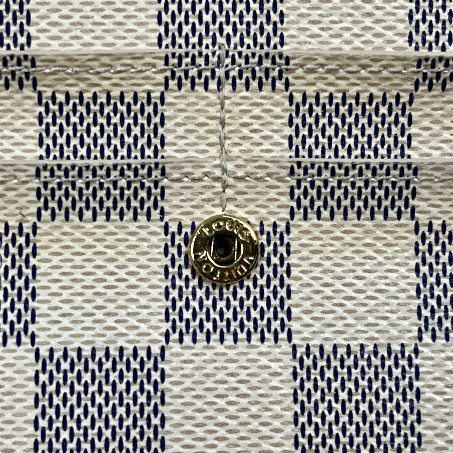 Louis Vuitton Damier Portefeille Sarah Long Wallet - White