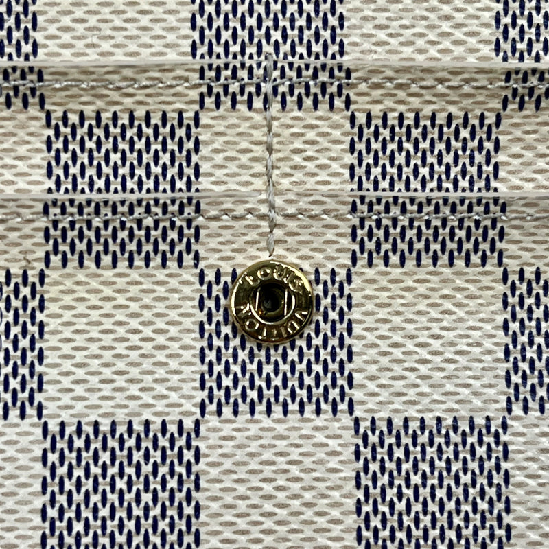 Louis Vuitton Damier Portefeille Sarah Long Wallet - White
