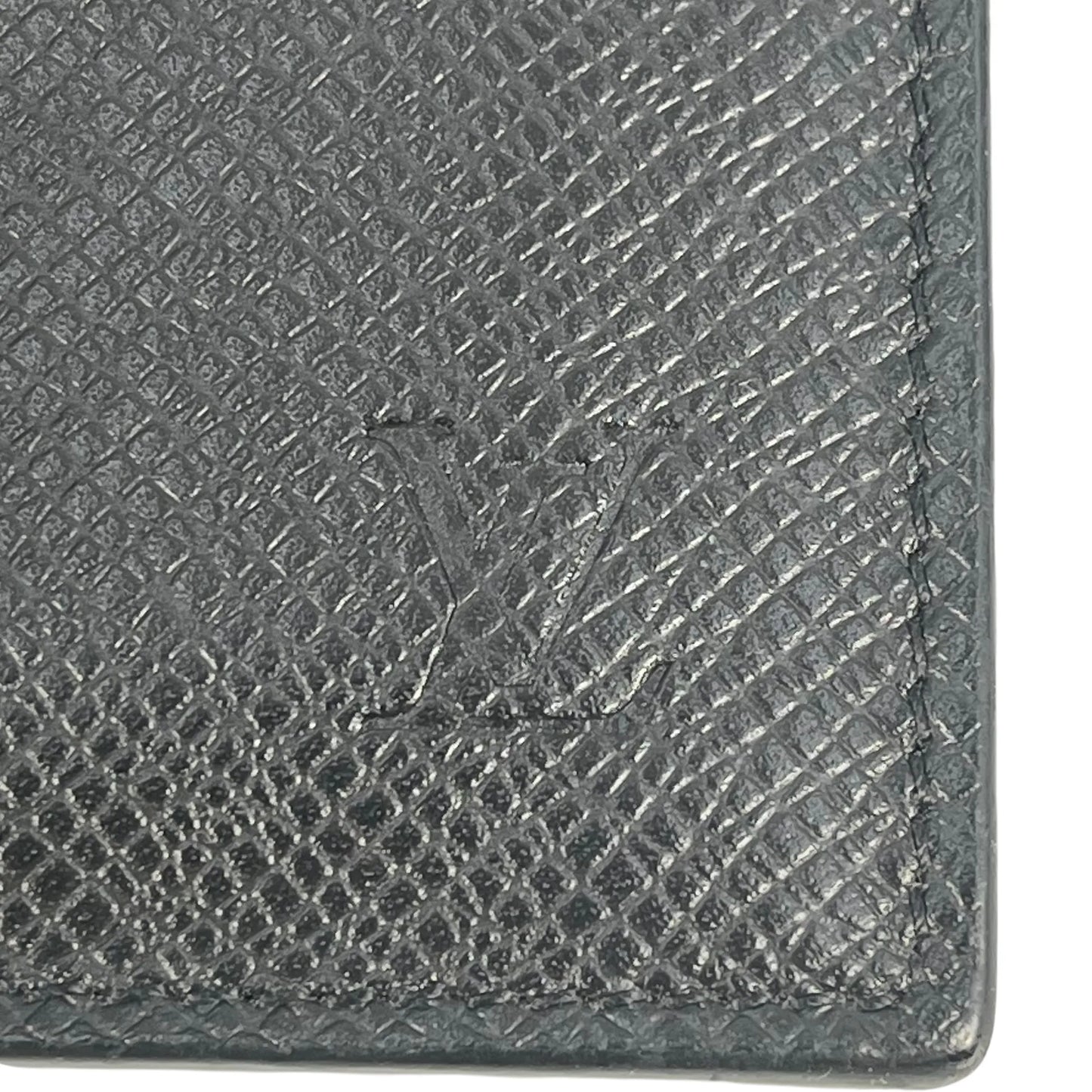 LOUIS VUITTON Taiga Leather Card Case and Coin Purse - Black 