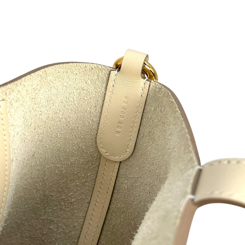 HERMES In the Loop 18 Leather K Stamp (Made in 2025) Handbag - White 