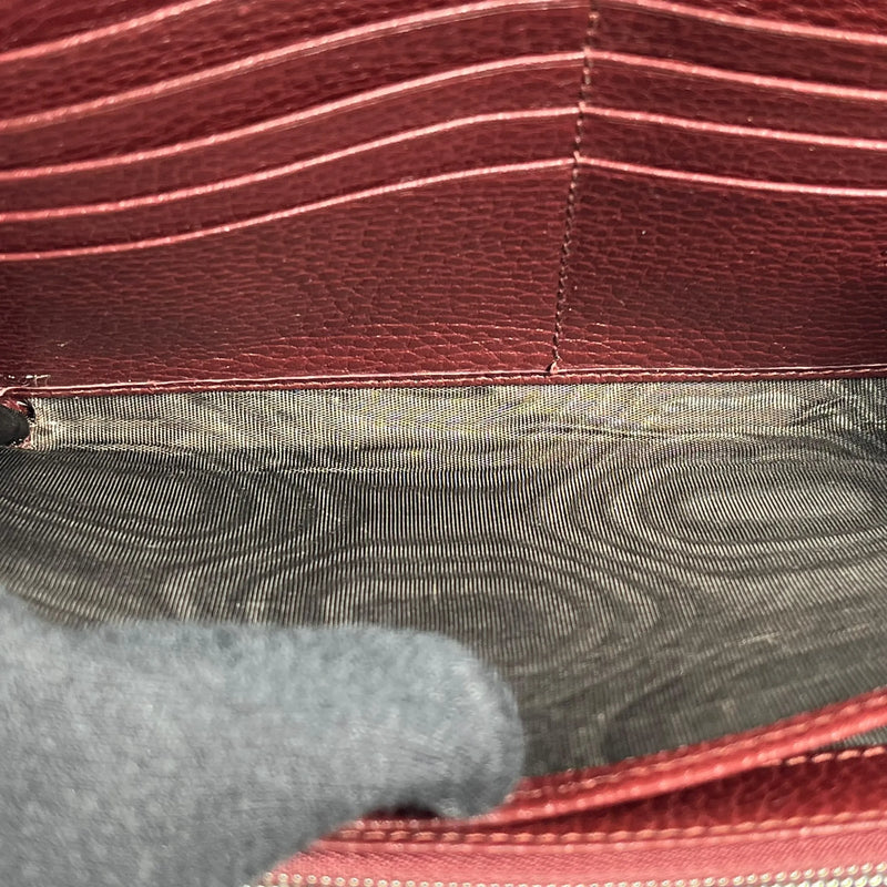 GUCCI Dionysus GG Supreme Chain Wallet - Red