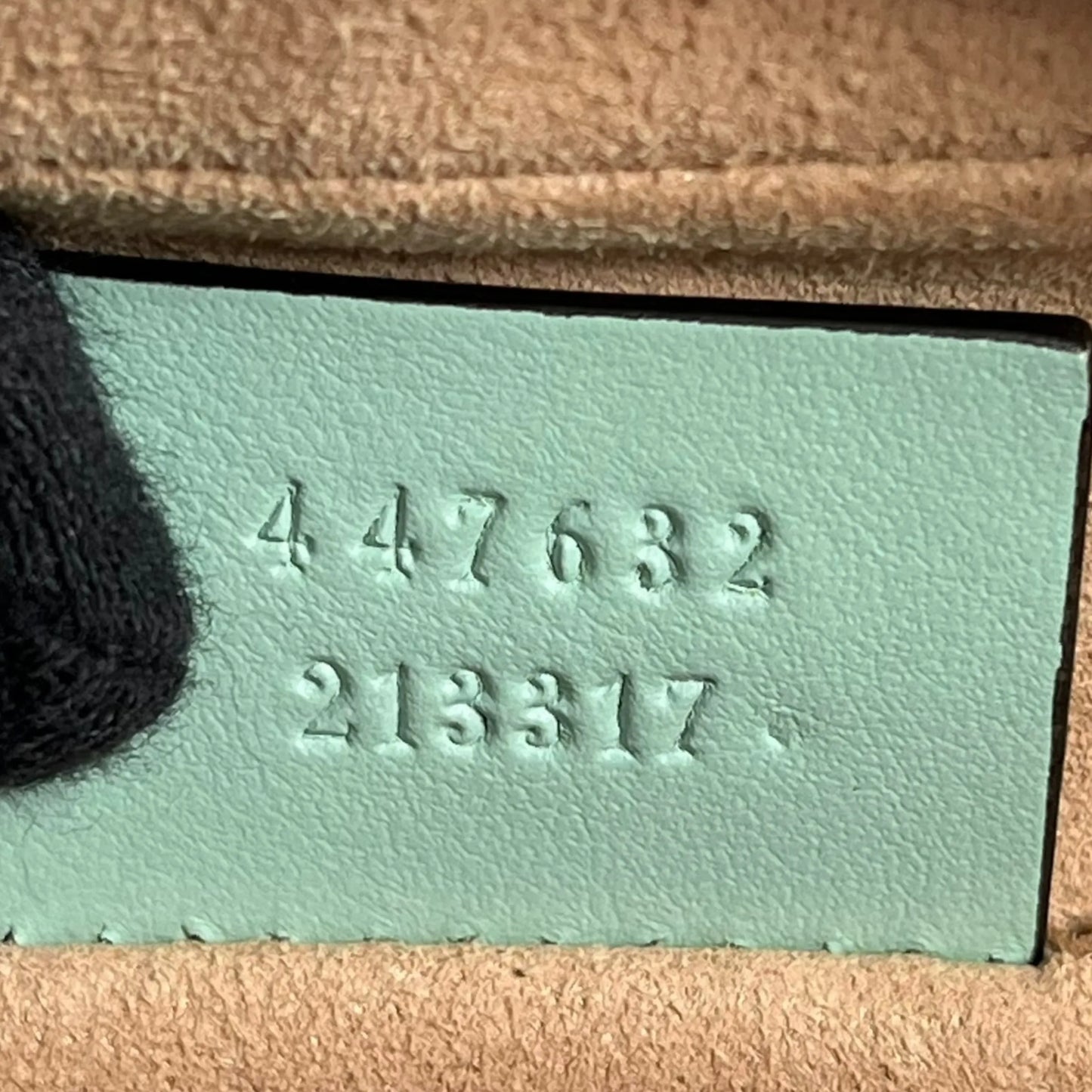 GUCCI GGマーモント キルティング レザー チェーンショルダーバッグ - マルチカラー