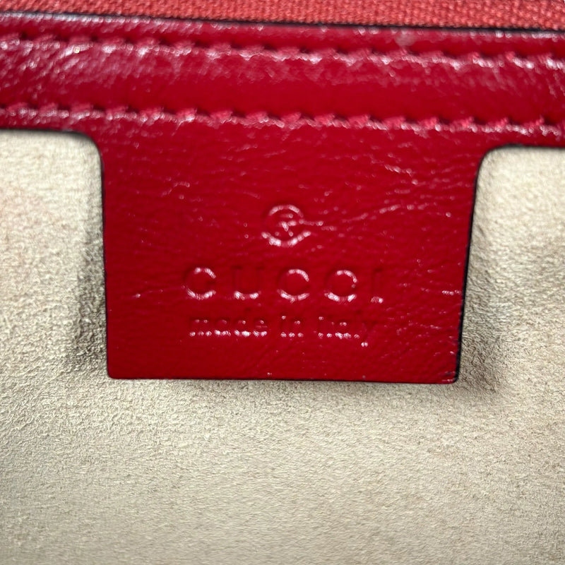 GUCCI GG Marmont Quilted Chain Shoulder Bag