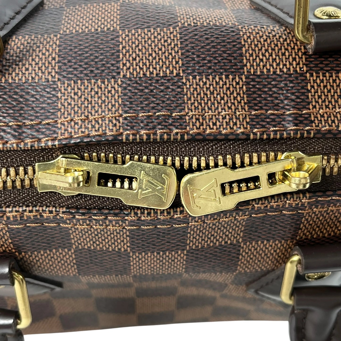 Louis Vuitton Damier Speedy 25 Bandouliere Hand Bag - Brown