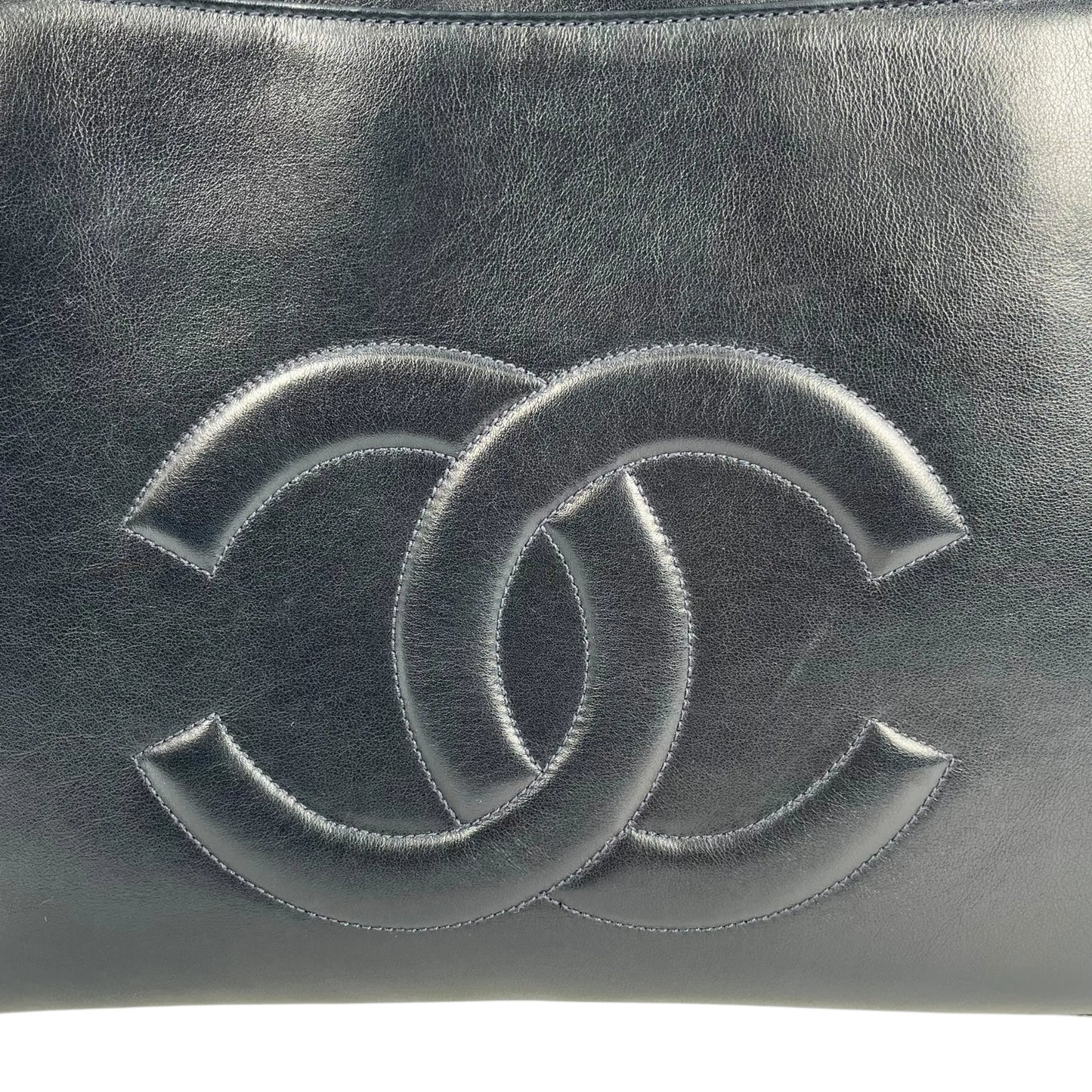 CHANEL CC Logo Lambskin Chain Shoulder Bag - Black