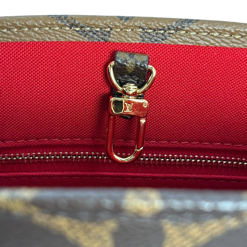 Louis Vuitton Giant Monogram Canvas On The Go PM Hand Bag Shoulder Bag - Brown