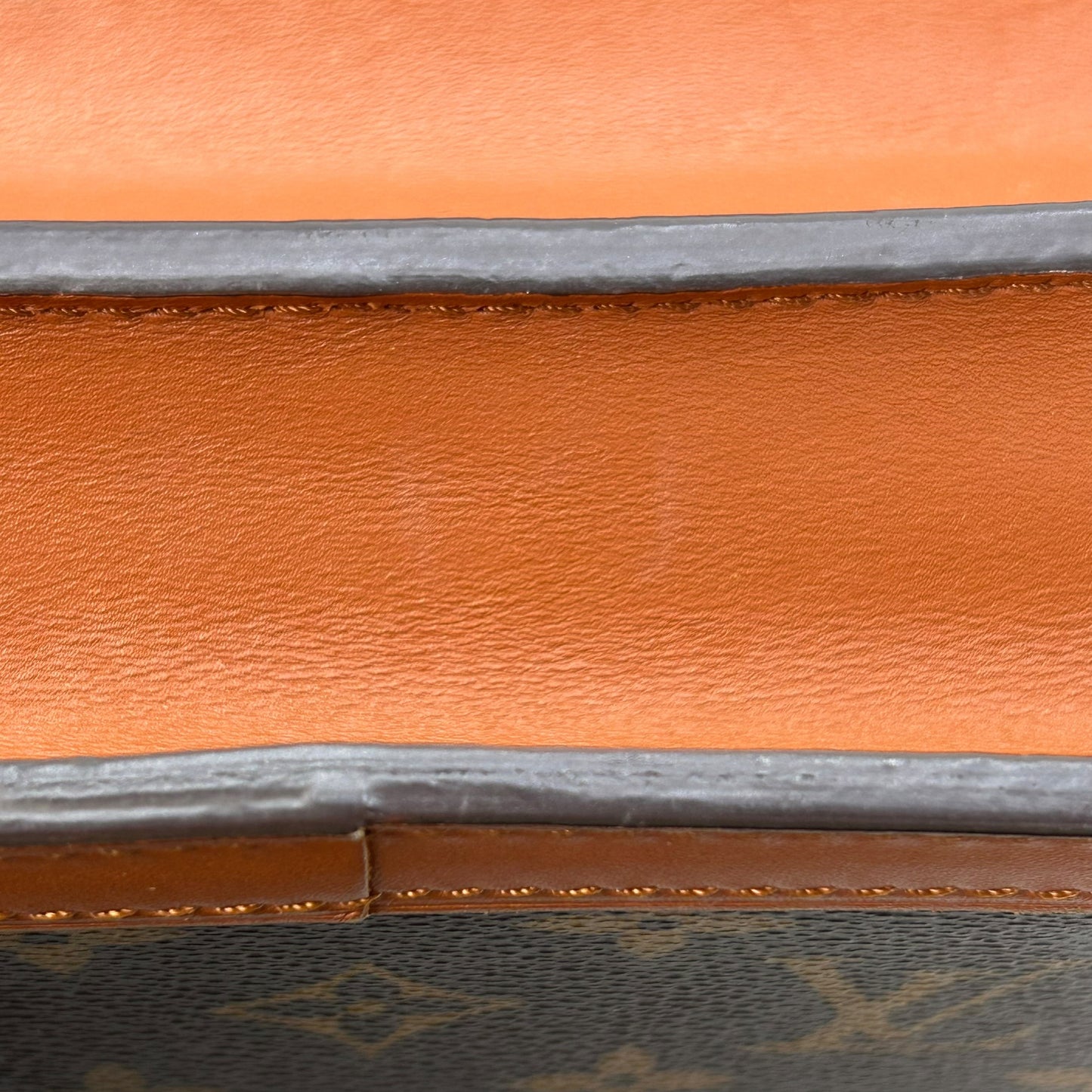 Louis Vuitton Dauphine MM