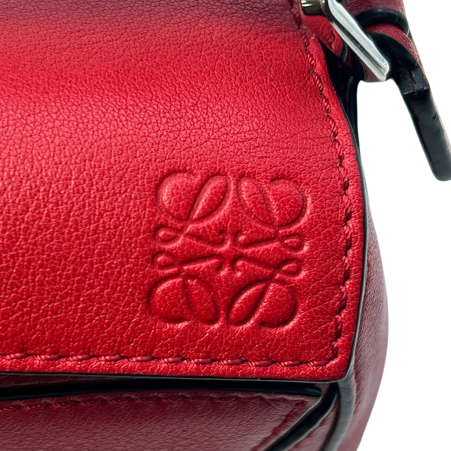 LOEWE Puzzle Mini Bag Red Hand Bag - Red