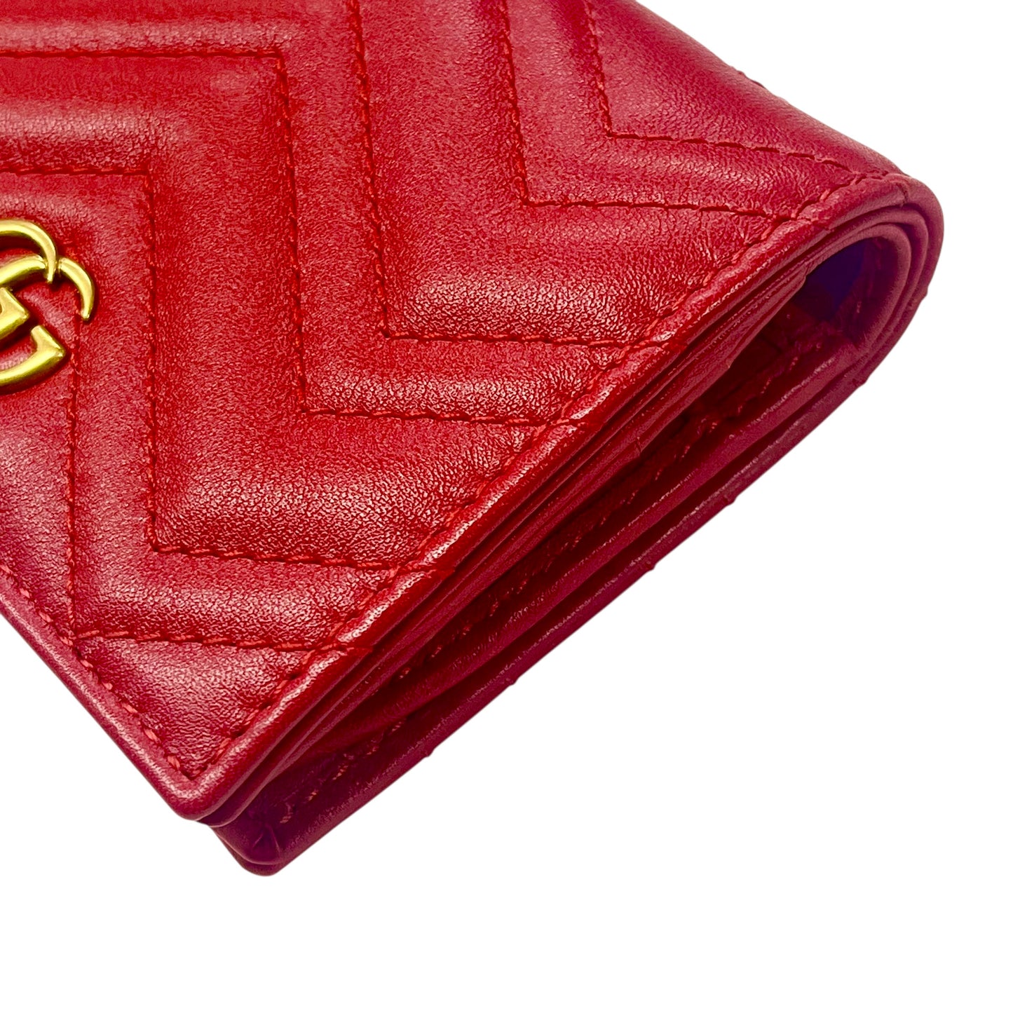 GUCCI GG Marmont Compact Wallet - Red