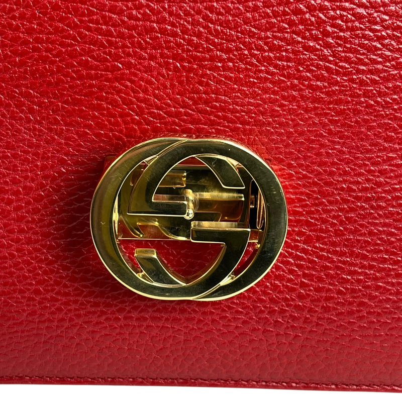 GUCCI Interlocking G Chain Shoulder Bag - Red 