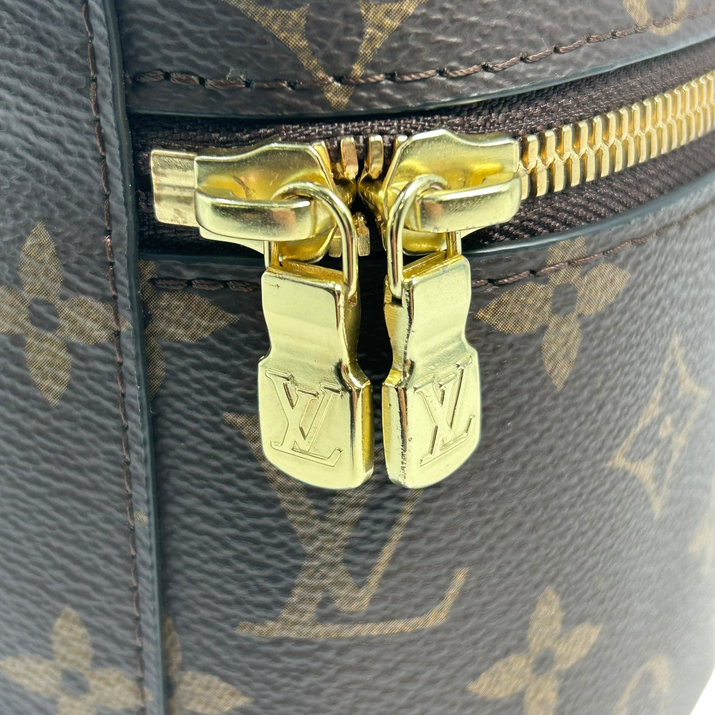 Louis Vuitton Nice Mini pouch