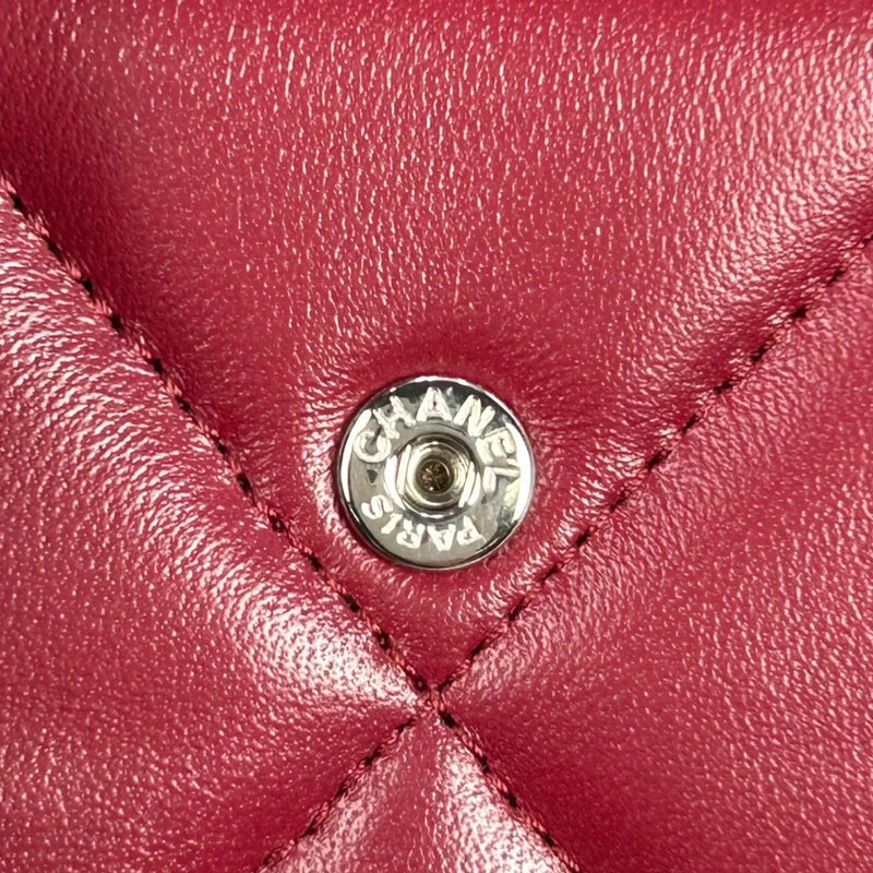 CHANEL Materasse Chanel 19 Compact Wallet - Red